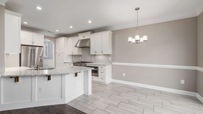 الفرق بين أنواع التشطيبات في الكويت: دليل شامل لاختيار الأنسب لمساحتك