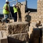 من التخطيط إلى التنفيذ: حلول متكاملة للتصميم الداخلي والديكور لضمان الكمال