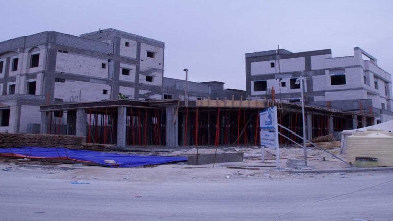 مشاريع البناء الصناعية