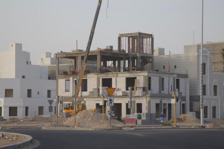 تحويل الخيال إلى حقيقة Turning Fantasy into Reality