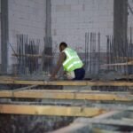 التفاصيل التي تحدث الفارق: كيف نضمن التناغم المثالي في كل عنصر ديكور؟