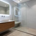 تجديد دورات المياه بدون تكسير: حلول ذكية وسريعة في الكويت